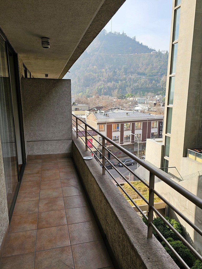 Depto con terraza en Bellavista - Metro Baquedano