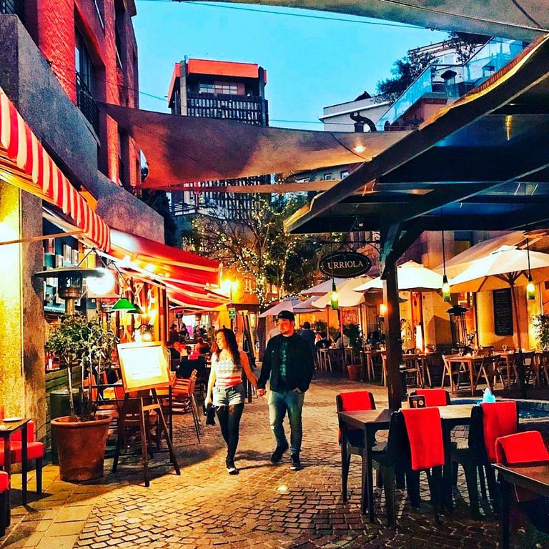 Depto en Ñuñoa con salón gourmet y cowork Irarrázaval