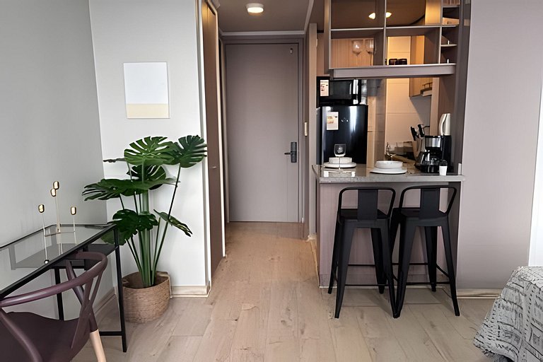 Estudio para dos personas en metro Ecuador, full confortable