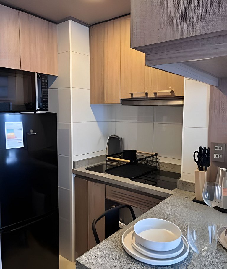 Estúdio para duas pessoas na estação de metrô Ecuador, total