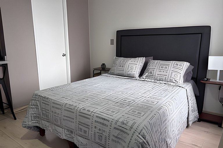 Studio for two people near Ecuador metro, fully comfortable