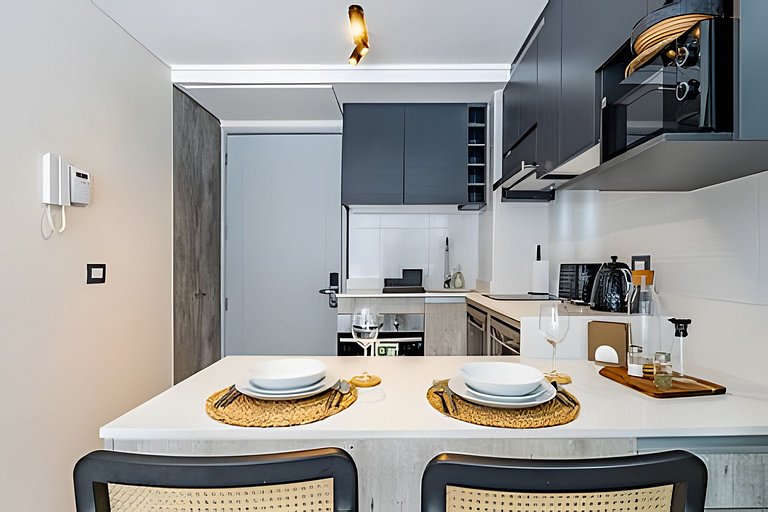 Depto. ejecutivo full equipado en Tocornal, con piscina