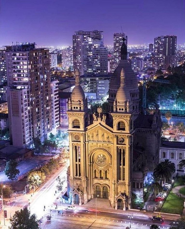 Studio for two people near Ecuador metro, fully comfortable