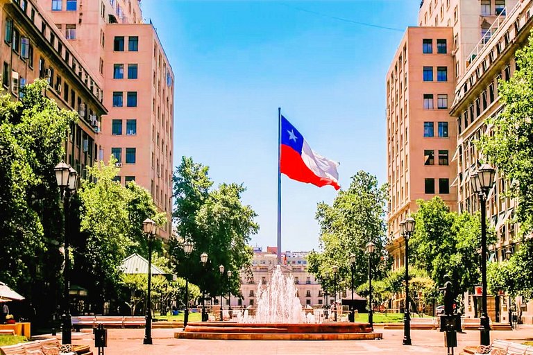 Estúdio para duas pessoas na estação de metrô Ecuador, total