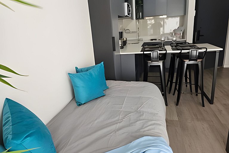 Apartamento no centro de Santiago com piscina e lavanderia R