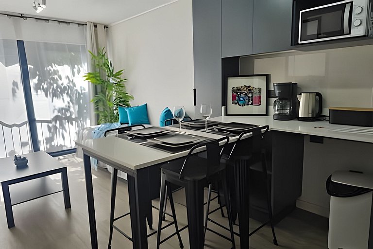 Apartamento no centro de Santiago com piscina e lavanderia R