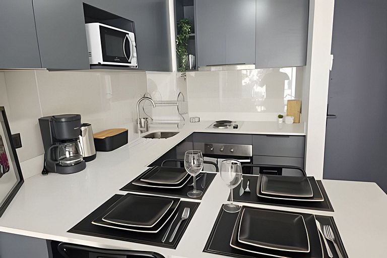 Apartamento no centro de Santiago com piscina e lavanderia R