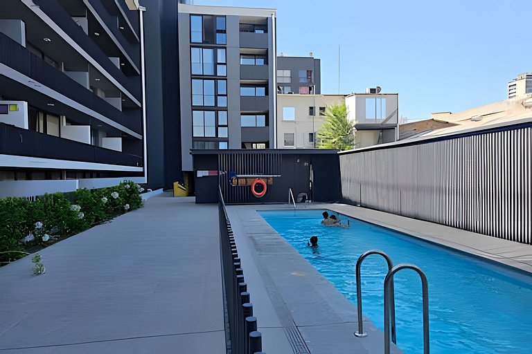 Apartamento no centro de Santiago com piscina e lavanderia R