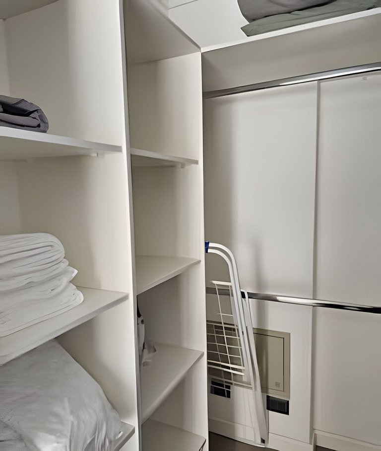 Apartamento no centro de Santiago com piscina e lavanderia R